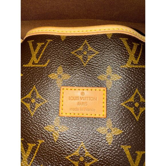 Louis Vuitton Saumur 30 Monogram Canvas Messenger - Picture 3 of 9